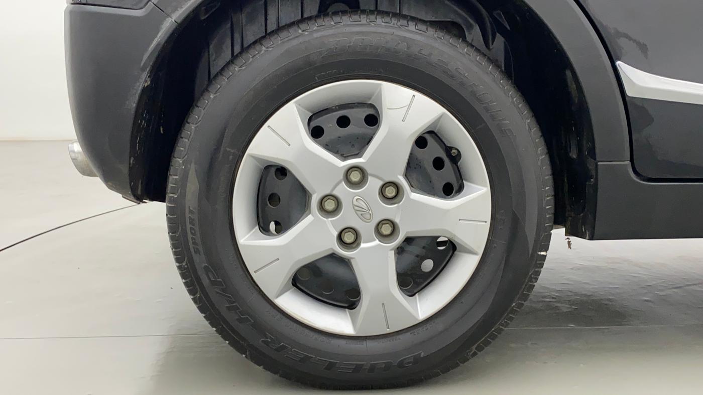 2021 Mahindra XUV300 1.2 W6 MT, Petrol, Manual, 31,346 km, Right Rear Wheel