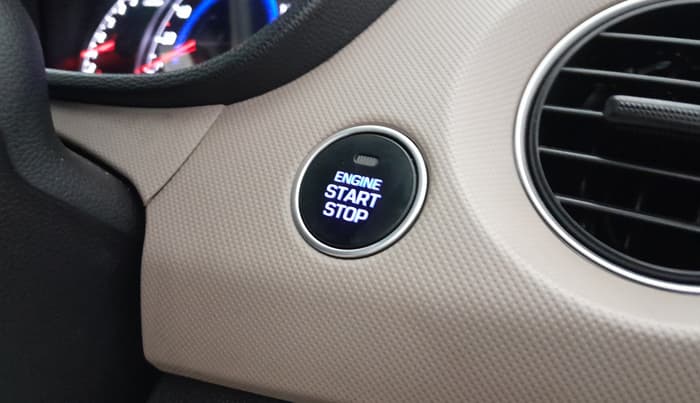 2017 Hyundai Grand i10 ASTA 1.2 KAPPA VTVT, Petrol, Manual, 43,661 km, Keyless Start/ Stop Button
