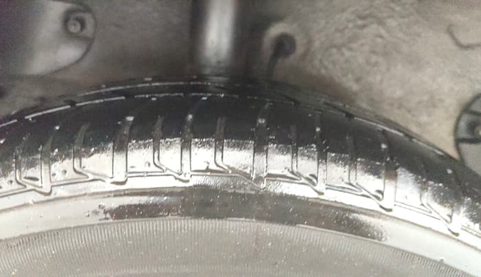 2014 Tata Zest XMS PETROL, Petrol, Manual, 52,214 km, Right Rear Tyre Tread