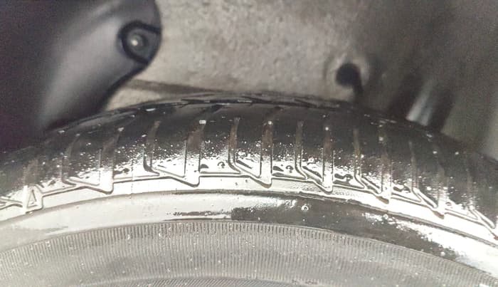 2014 Tata Zest XMS PETROL, Petrol, Manual, 52,214 km, Left Rear Tyre Tread
