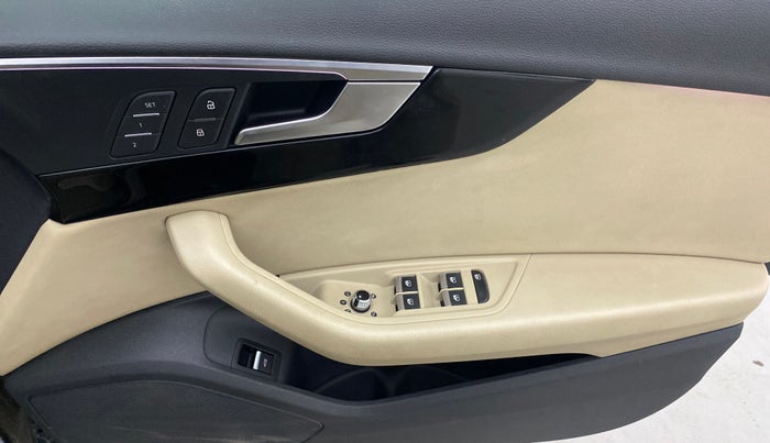 2021 Audi A4 40 TFSI TECHNOLOGY, Petrol, Automatic, 62,701 km, Driver Side Door Panels Control