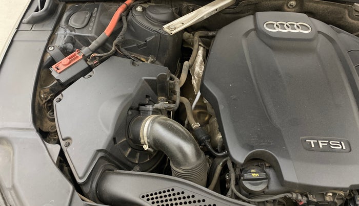 2021 Audi A4 40 TFSI TECHNOLOGY, Petrol, Automatic, 62,701 km, Engine View - Right