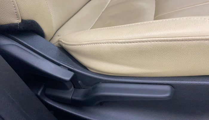 2020 Honda City 1.5L I-VTEC ZX, Petrol, Manual, 41,023 km, Driver Side Adjustment Panel