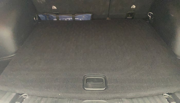 2018 Jeep Compass LIMITED (O) 2.0 DIESEL 4X4, Diesel, Manual, 1,15,207 km, Boot Inside