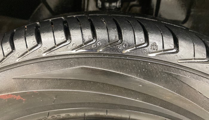 2018 Renault Kwid RXT 0.8, Petrol, Manual, 46,022 km, Right Front Tyre Tread