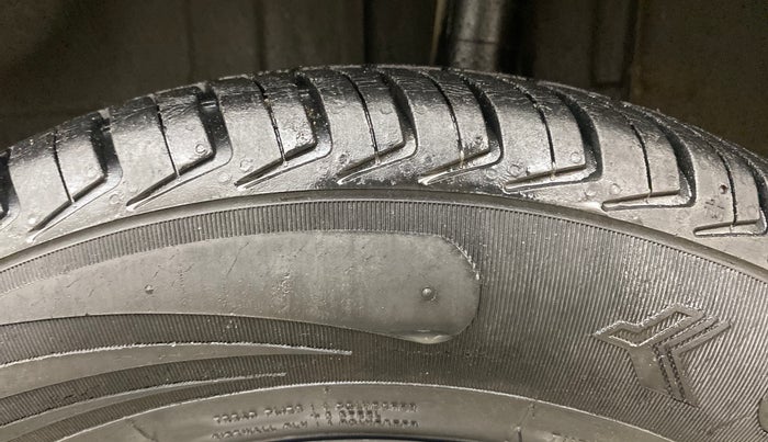 2018 Renault Kwid RXT 0.8, Petrol, Manual, 46,022 km, Left Rear Tyre Tread