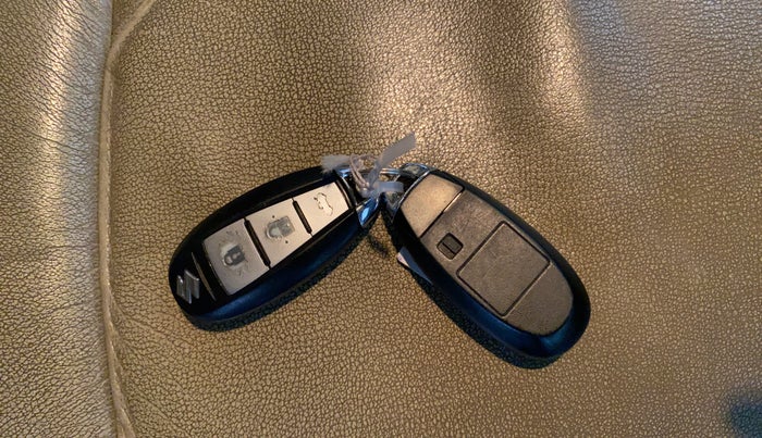 2019 Maruti Ciaz ALPHA  AT 1.5 SHVS PETROL, Petrol, Automatic, 90,492 km, Key Close Up