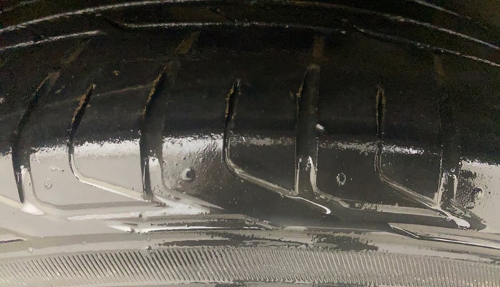 2018 Tata NEXON XZA PLUS DIESEL, Diesel, Automatic, 55,298 km, Right Front Tyre Tread