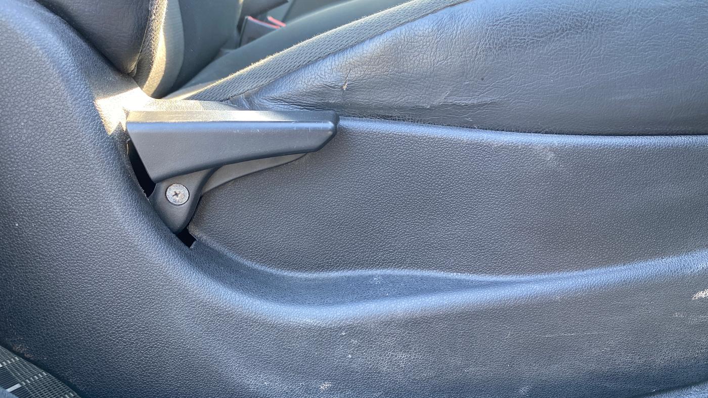 2017 Tata Tiago XE PETROL, Petrol, Manual, 21,511 km, Driver Side Adjustment Panel