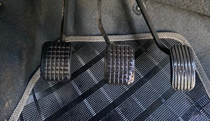 2017 Tata Tiago XE PETROL, Petrol, Manual, 21,555 km, Pedals