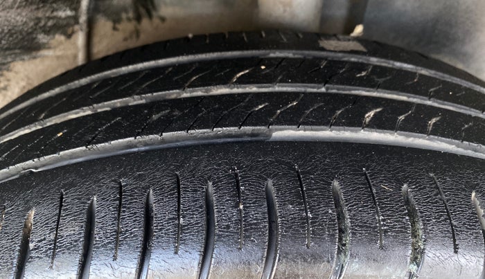 2023 Tata ALTROZ XTA, Petrol, Automatic, 20,449 km, Left Rear Tyre Tread