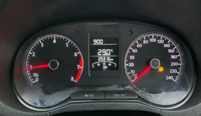 2018 Volkswagen Polo TRENDLINE 1.0L, Petrol, Manual, 25,316 km, Odometer Image