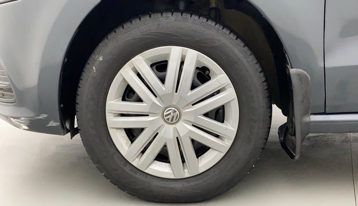 2018 Volkswagen Polo TRENDLINE 1.0L, Petrol, Manual, 25,316 km, Left Front Wheel