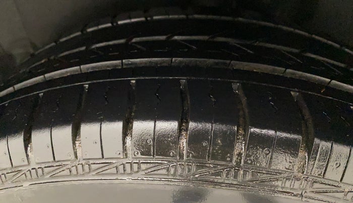 2018 Volkswagen Polo TRENDLINE 1.0L, Petrol, Manual, 25,316 km, Left Rear Tyre Tread