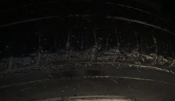 2017 Honda Brio E MT, Petrol, Manual, 63,253 km, Right Front Tyre Tread