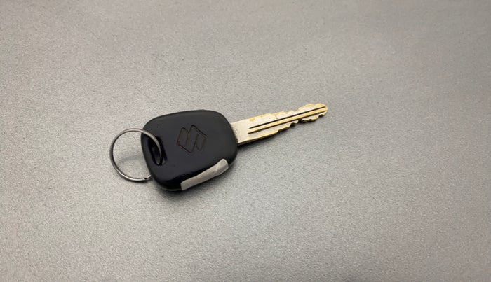 2013 Maruti Wagon R 1.0 LXI CNG, CNG, Manual, 60,259 km, Key Close Up