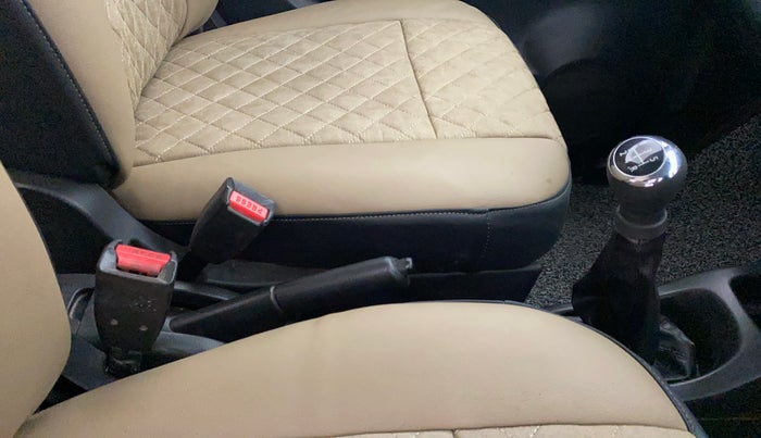 2013 Maruti Wagon R 1.0 LXI CNG, CNG, Manual, 60,259 km, Gear Lever