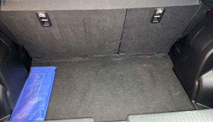 2024 Toyota Urban Cruiser Taisor V 1.0 Petrol MT, Petrol, Manual, 14,638 km, Boot Inside