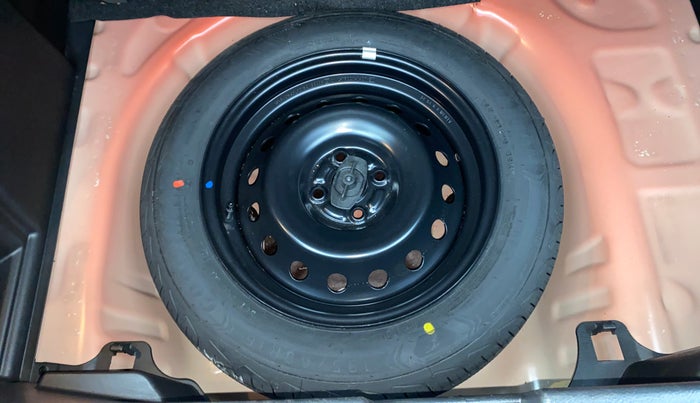 2024 Toyota Urban Cruiser Taisor V 1.0 Petrol MT, Petrol, Manual, 14,638 km, Spare Tyre