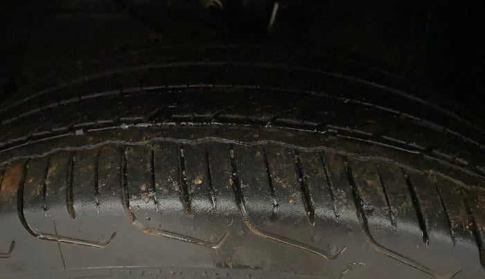 2024 Toyota Urban Cruiser Taisor V 1.0 Petrol MT, Petrol, Manual, 14,638 km, Left Front Tyre Tread