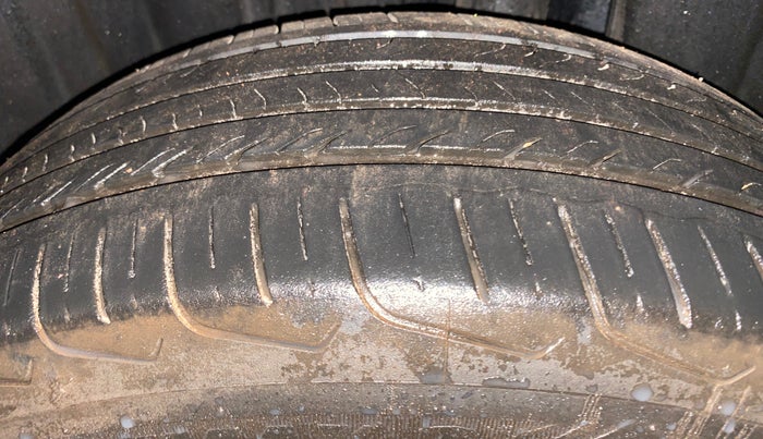 2024 Toyota Urban Cruiser Taisor V 1.0 Petrol MT, Petrol, Manual, 14,638 km, Left Rear Tyre Tread