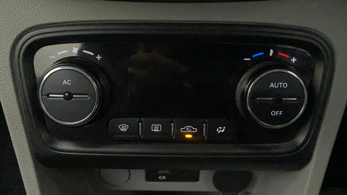 2021 Tata TIGOR XZ PLUS PETROL, Petrol, Manual, 33,813 km, Automatic Climate Control