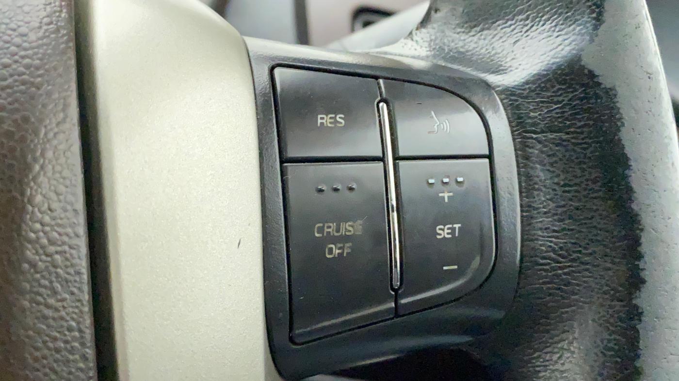 2014 Mahindra XUV500 W8, Diesel, Manual, 63,541 km, Adaptive Cruise Control