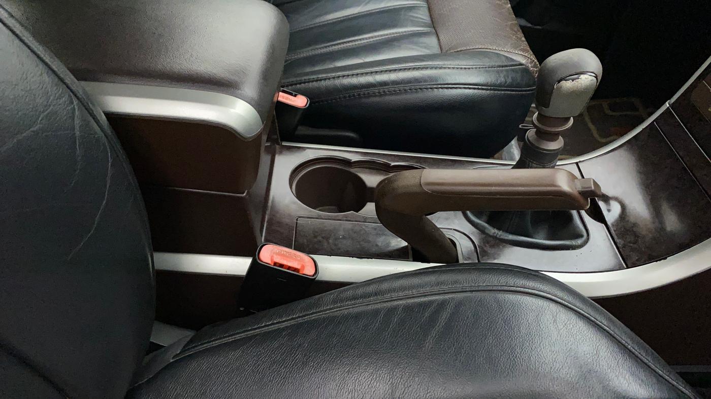 2014 Mahindra XUV500 W8, Diesel, Manual, 63,541 km, Gear Lever