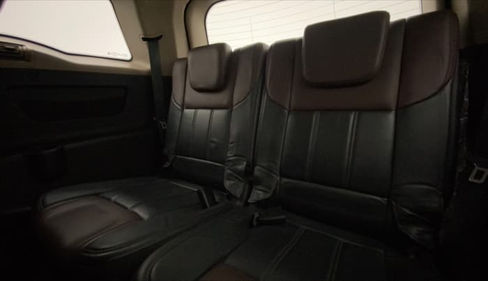 2014 Mahindra XUV500 W8, Diesel, Manual, 63,541 km, Third Seat Row ( optional )