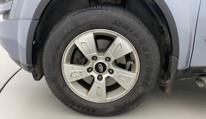 2014 Mahindra XUV500 W8, Diesel, Manual, 63,541 km, Left Front Wheel