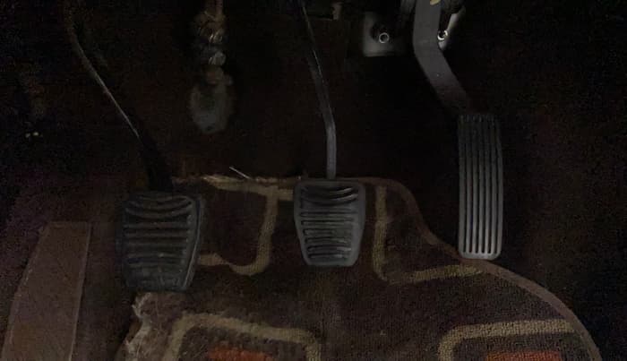 2014 Mahindra XUV500 W8, Diesel, Manual, 63,541 km, Pedals