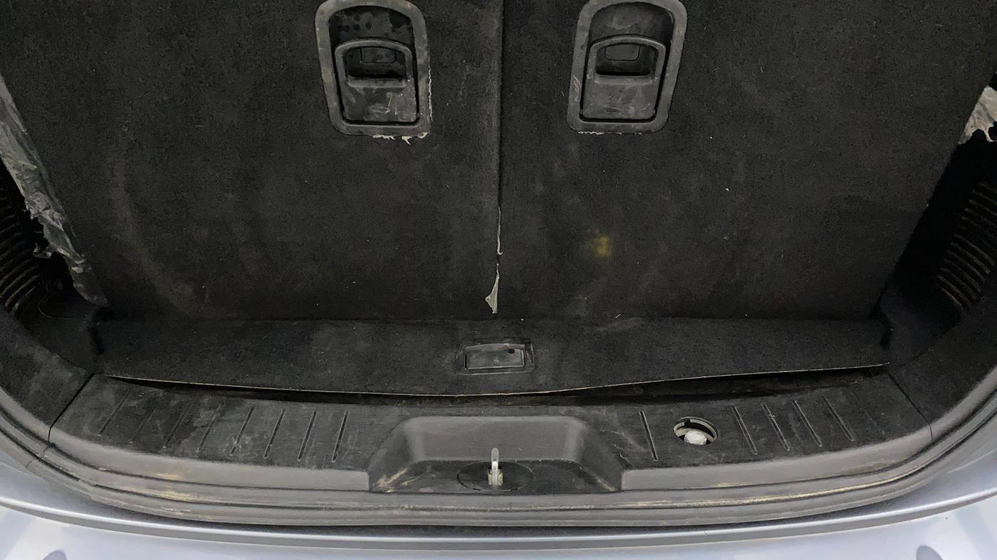 2014 Mahindra XUV500 W8, Diesel, Manual, 63,541 km, Boot Inside