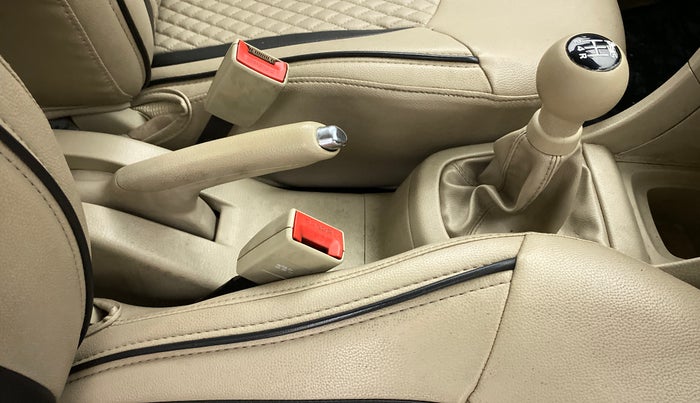 2016 Maruti Swift Dzire VXI, Petrol, Manual, 94,426 km, Gear Lever
