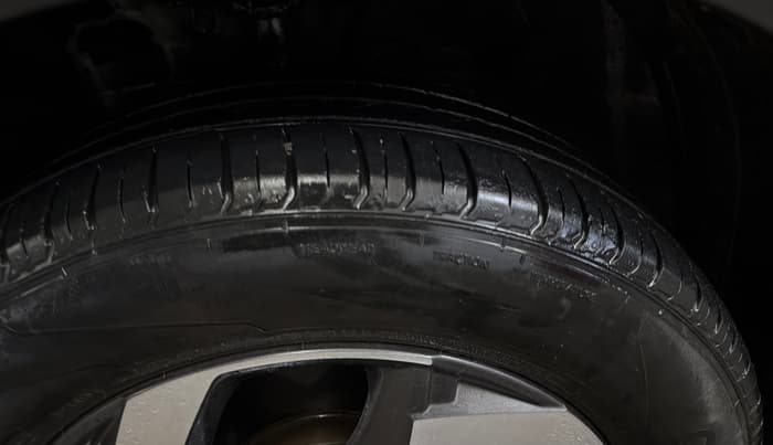 2019 Hyundai VENUE SX 1.0 TURBO, Petrol, Manual, 26,899 km, Left Front Tyre Tread