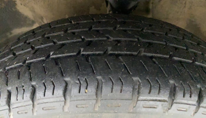 2018 Maruti Alto K10 VXI P, Petrol, Manual, 34,100 km, Left Front Tyre Tread