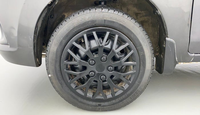 2018 Maruti Alto K10 VXI P, Petrol, Manual, 34,100 km, Left Front Wheel