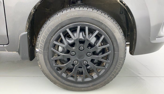2018 Maruti Alto K10 VXI P, Petrol, Manual, 34,100 km, Right Front Wheel