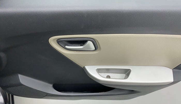 2018 Maruti Alto K10 VXI P, Petrol, Manual, 34,100 km, Driver Side Door Panels Control