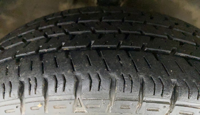 2018 Maruti Alto K10 VXI P, Petrol, Manual, 34,100 km, Right Front Tyre Tread