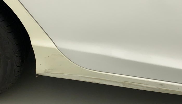 2018 Honda City 1.5L I-VTEC VX, Petrol, Manual, 33,585 km, Right running board - Slightly dented