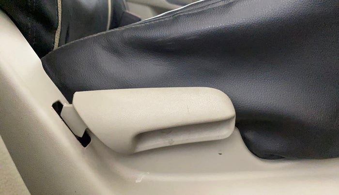 2014 Maruti Celerio ZXI, Petrol, Manual, 38,208 km, Driver Side Adjustment Panel