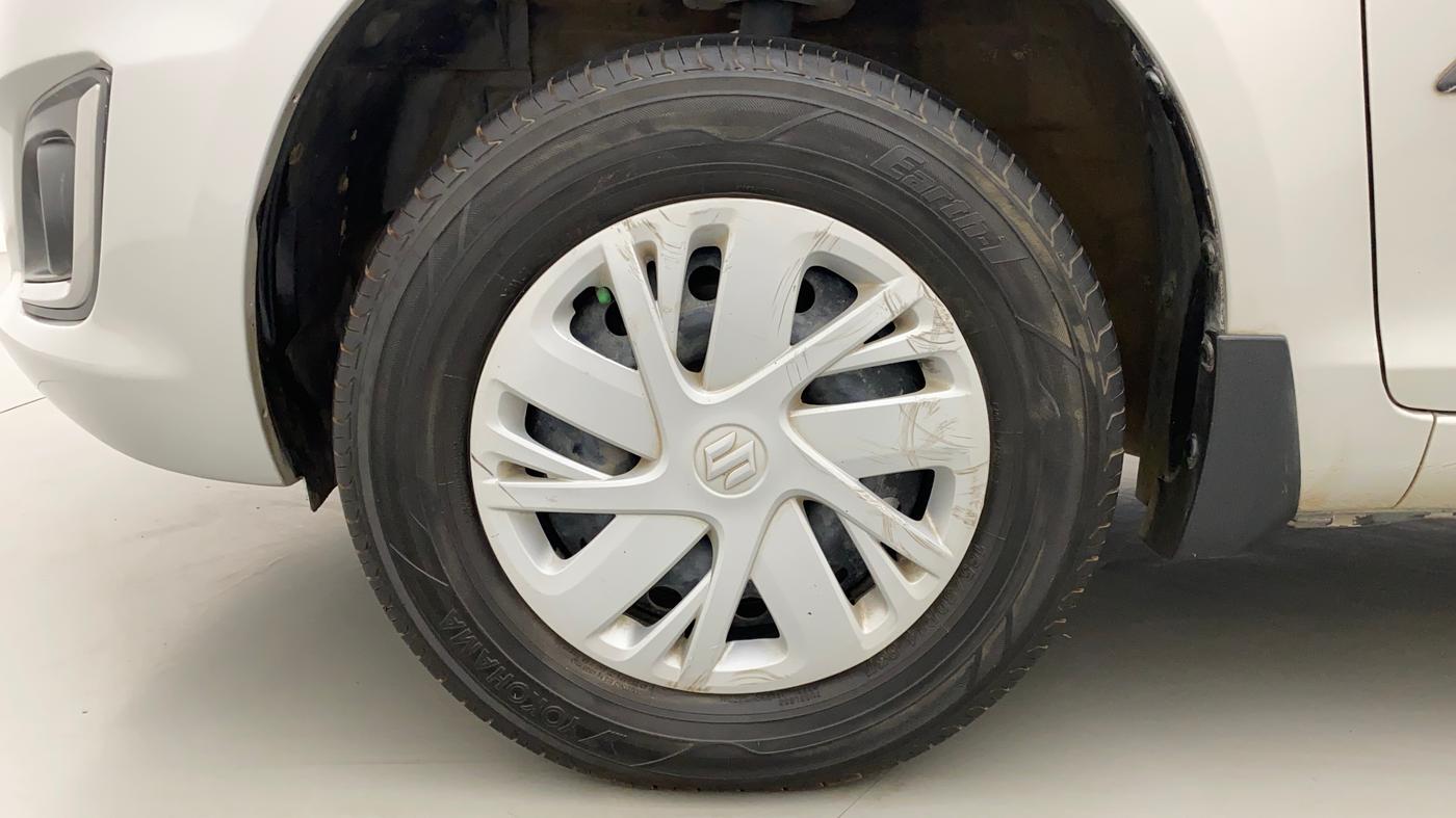 2015 Maruti Swift VXI, Petrol, Manual, 68,845 km, Left Front Wheel