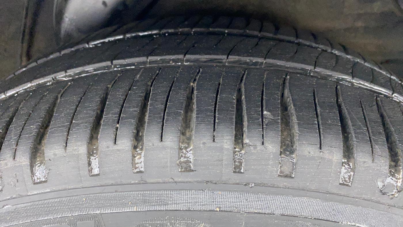 2009 Hyundai i20 ASTA 1.2, Petrol, Manual, 43,707 km, Left Rear Tyre Tread