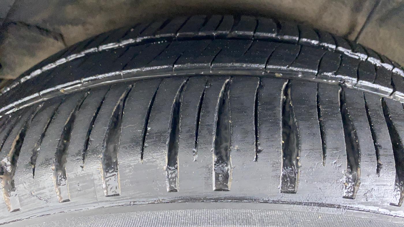 2009 Hyundai i20 ASTA 1.2, Petrol, Manual, 43,707 km, Right Rear Tyre Tread