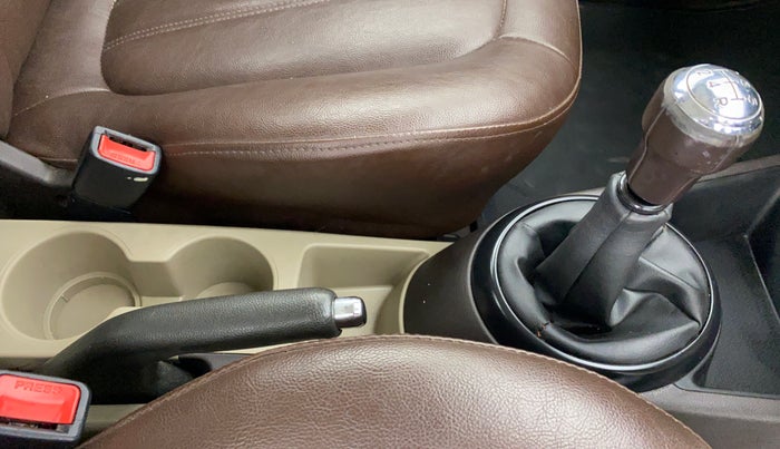 2009 Hyundai i20 ASTA 1.2, Petrol, Manual, 43,707 km, Gear Lever