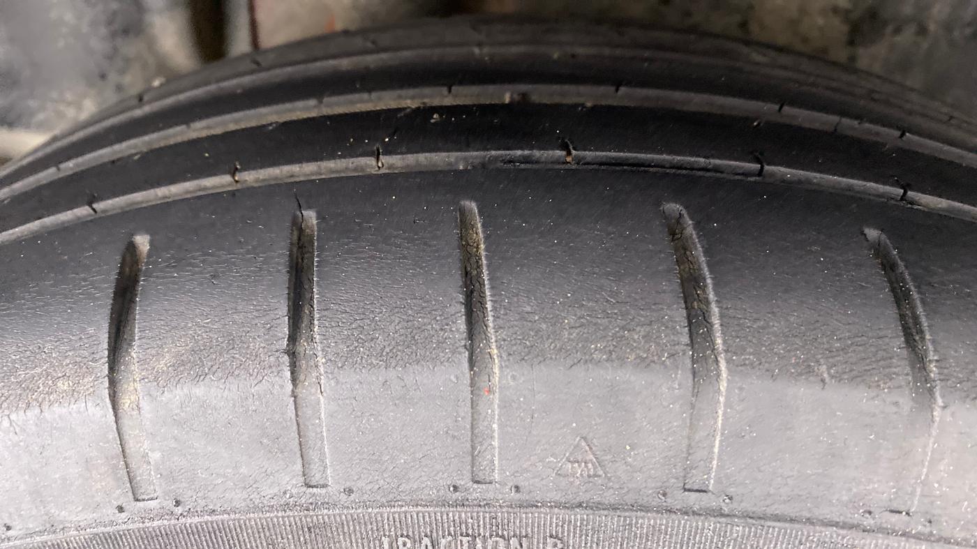 2019 Maruti Swift ZXI+, Petrol, Manual, 82,012 km, Right Rear Tyre Tread