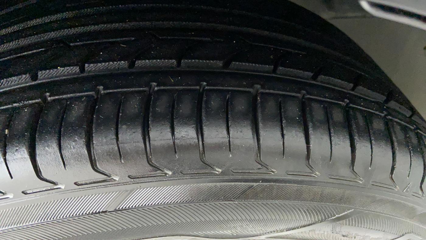 2016 Audi A3 40 TFSI PREMIUM, Petrol, Automatic, 77,701 km, Left Front Tyre Tread