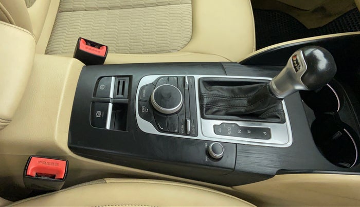 2016 Audi A3 40 TFSI PREMIUM, Petrol, Automatic, 77,701 km, Gear Lever