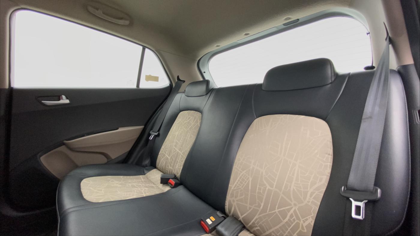 2017 Hyundai Grand i10 SPORTZ 1.2 KAPPA VTVT, Petrol, Manual, 39,786 km, Right Side Rear Door Cabin