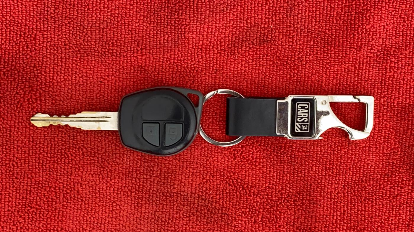 2017 Maruti Swift Dzire VDI OPT, Diesel, Manual, 89,837 km, Key Close Up